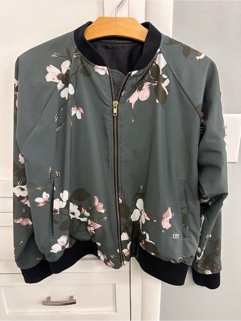 Albion Fit Women's Orchid green Gold Zipper Bomber Jacket Size Large